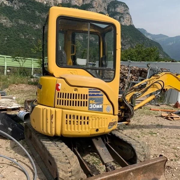 KOMATSU PC30MR, 2003 + 3 LÖFFEL