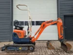 KUBOTA U10-3, 2006 + 3 GODETS – Image 3
