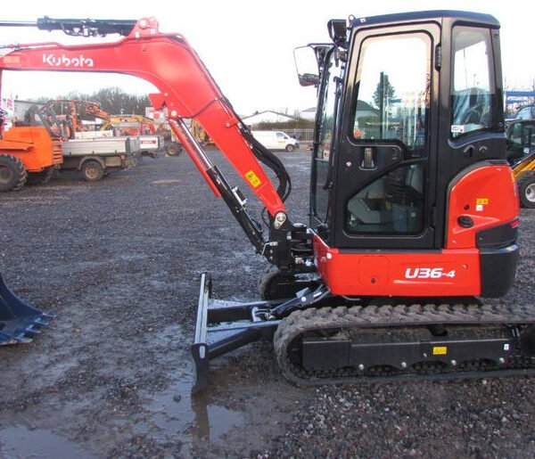 Kubota U 36-4 Neuf +3 GODETS