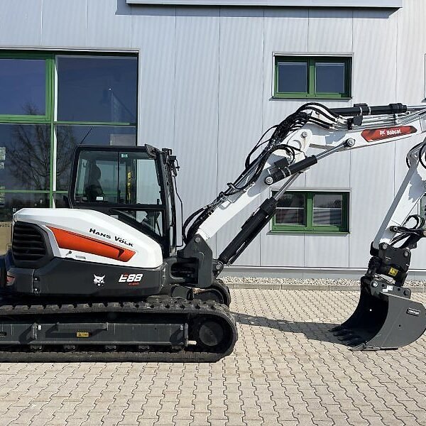 Bobcat E88