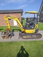 Komatsu PC 22 MR + 3 GODETS – Image 2