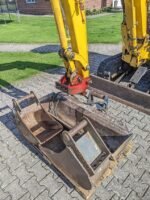 Komatsu PC 22 MR + 3 GODETS – Image 3