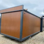 BUNGALOW AVEC SANITAIRES COMMERCIAUX, IMMEUBLE DE BUREAUX ET D'HABITATION 3×7 – Image 9